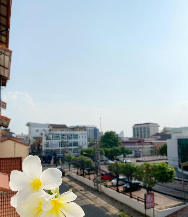 Ali Local Home Vientiane Exterior photo